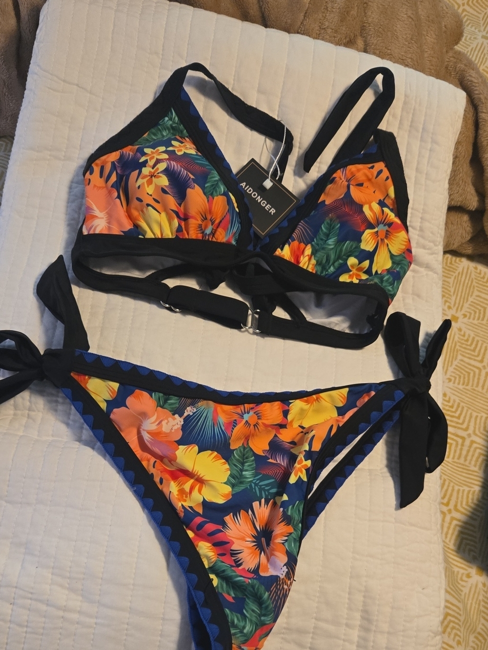 Women's Tropical Floral Bikini Set in Multicolor